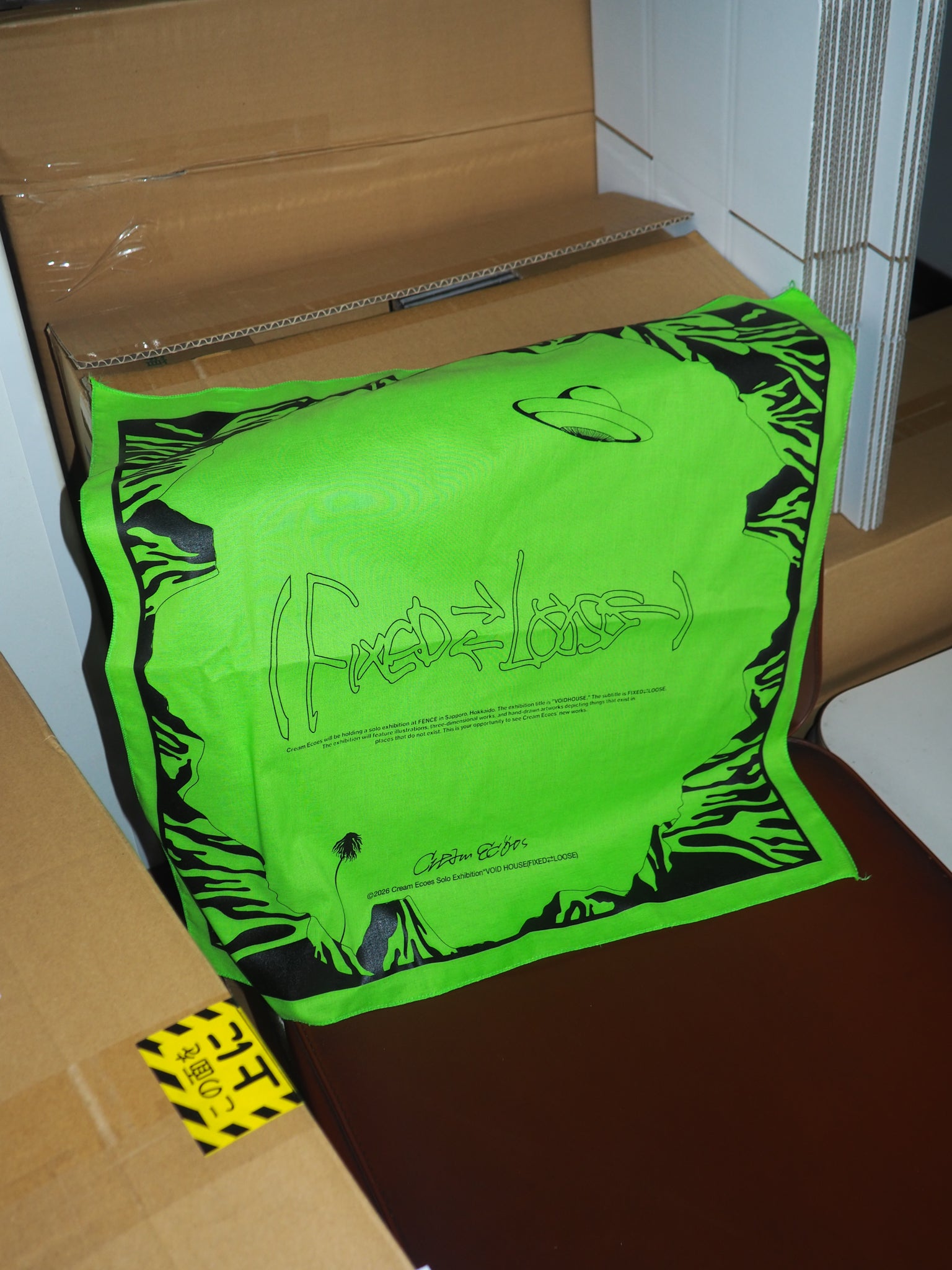 VOID HOUSE (FIXED⇄LOOSE）BIG BANDANA